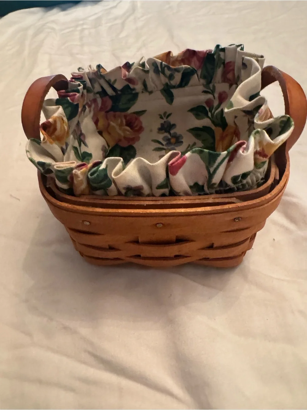 Longaberger Tea basket 1995 with Floral Fabric Liner